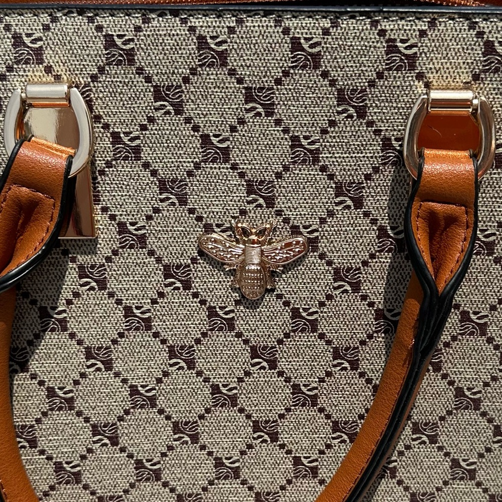Purse - Picture 4 of 6